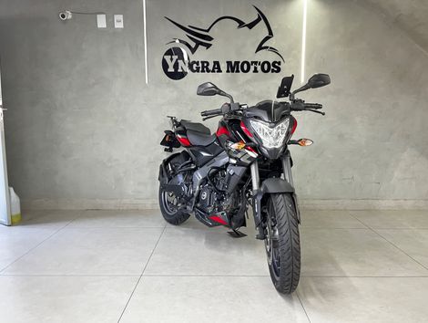 BAJAJ DOMINAR 200