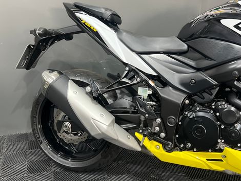 SUZUKI GSX-S 750