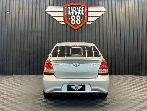 Toyota ETIOS PLATINUM Sed. 1.5 Flex 16V 4p Aut.