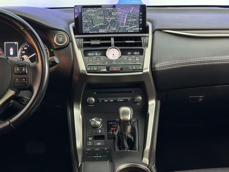 Lexus NX-300 Luxury 4x4 2.0 16V 238cv Aut.