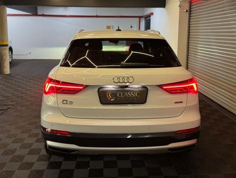 Audi Q3 Performance 2.0 TFSI Tiptr. Quattro