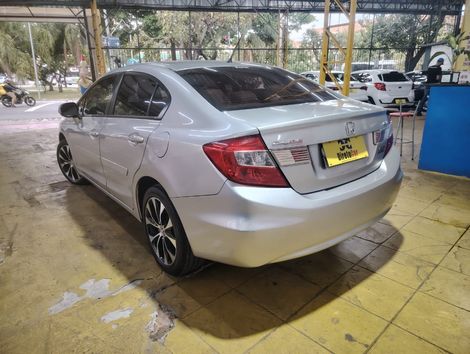 Honda Civic Sedan LXR 2.0 Flexone 16V Aut. 4p