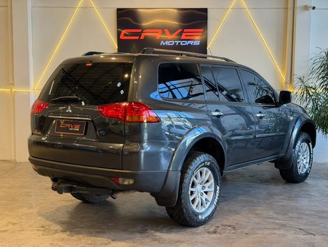 Mitsubishi Pajero DAKAR 3.2 4x4 T.I. Dies. 5p Aut.