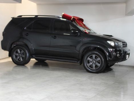 Toyota Hilux SW4 SRV D4-D 4x4 3.0 TDI Dies. Aut