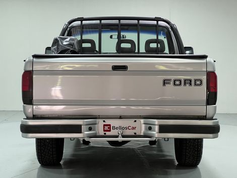 Ford f1000 xlt