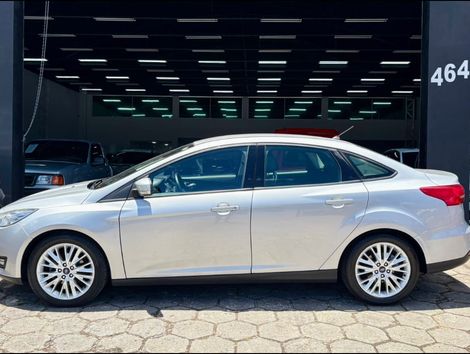 Ford Focus 2.0 16V/SE/SE Plus Flex 5p Aut.