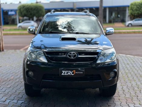 Toyota HILUXSW4 SRV 4X4 3.0 AUT