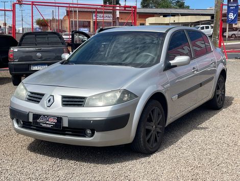 Renault Megane Sedan Dynamique Hi-Flex 1.6 16V