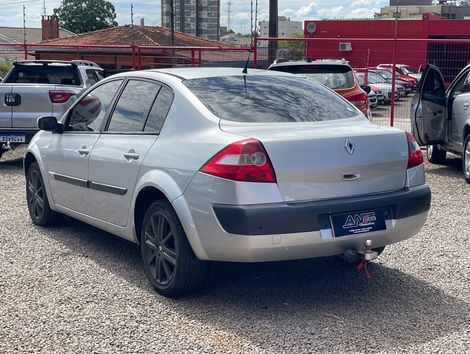 Renault Megane Sedan Dynamique Hi-Flex 1.6 16V