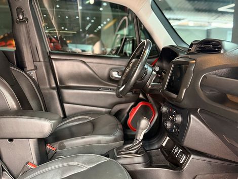 Jeep Renegade Longitude 1.8 4x2 Flex 16V Aut.