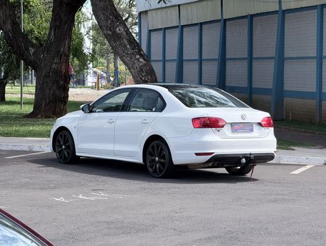 VolksWagen JETTA Comfortline 2.0 T.Flex 8V 4p Tipt.