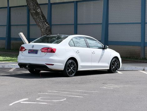 VolksWagen JETTA Comfortline 2.0 T.Flex 8V 4p Tipt.