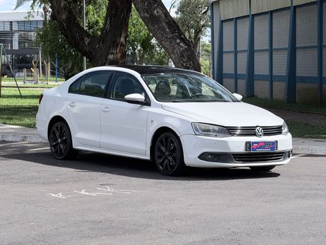 VolksWagen JETTA Comfortline 2.0 T.Flex 8V 4p Tipt.