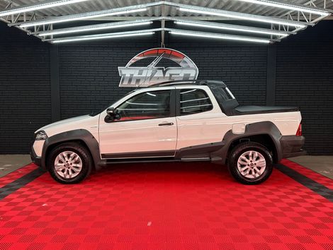 Fiat Strada Adv.1.8 16V Dualogic Flex CD