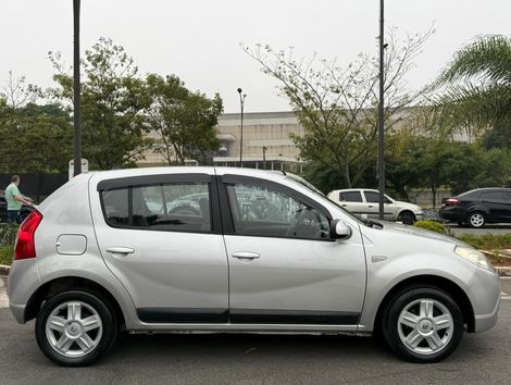 Renault SANDERO Privilège Hi-Flex 1.6 8V 5p