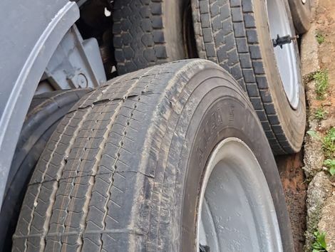 SCANIA T-112 MA 320 4x2 2p (diesel)