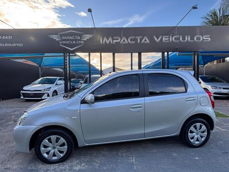Toyota ETIOS XS  1.3 Flex 16V 5p Mec.