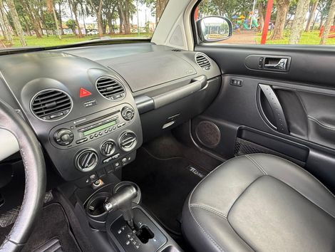 VolksWagen New Beetle 2.0 Mi Mec./Aut.