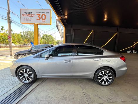 Honda Civic Sedan LXR 2.0 Flexone 16V Aut. 4p