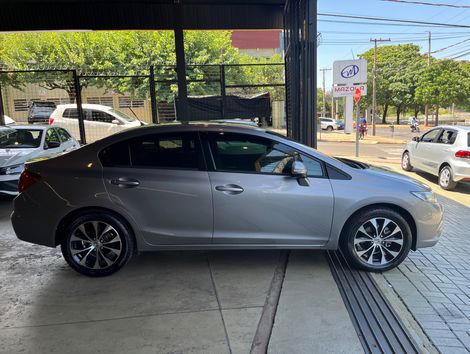 Honda Civic Sedan LXR 2.0 Flexone 16V Aut. 4p