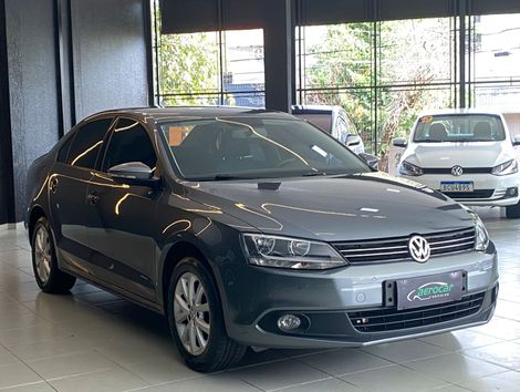 VolksWagen JETTA Comfortline 2.0 T.Flex 8V 4p Tipt.