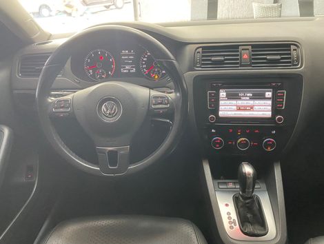 VolksWagen JETTA Comfortline 2.0 T.Flex 8V 4p Tipt.