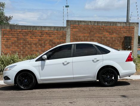 Ford Focus 2.0 16V/SE/SE Plus Flex 5p Aut.