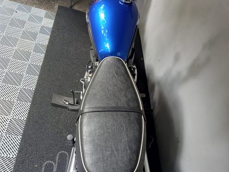 TRIUMPH BONNEVILLE T100 