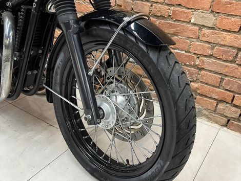 TRIUMPH BONNEVILLE T100 