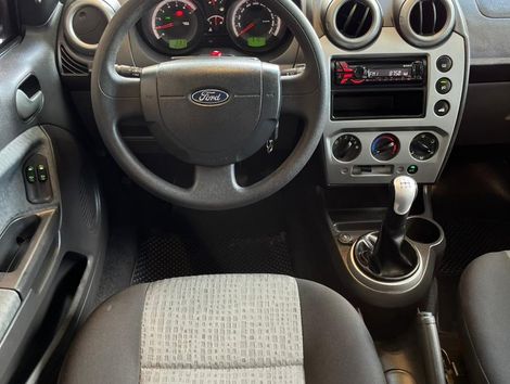 Ford Fiesta Sed. 1.6 8V Flex 4p