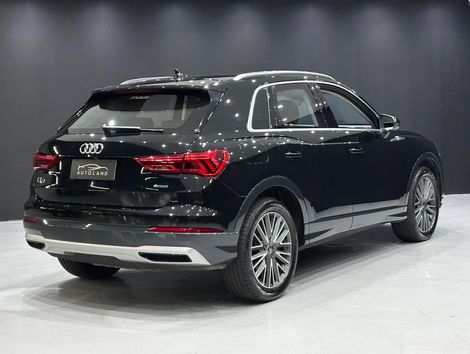 Audi Q3 Performance 2.0 TFSI Tiptr. Quattro