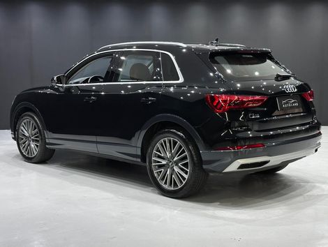 Audi Q3 Performance 2.0 TFSI Tiptr. Quattro