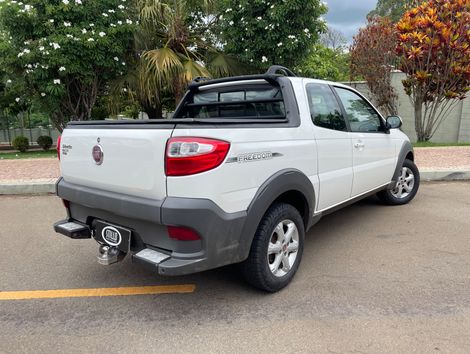 Fiat Strada Freedom 1.4 Flex 8V CD