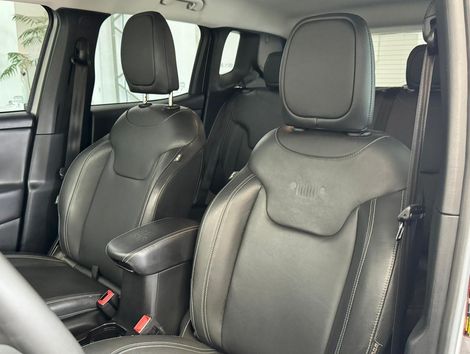 Jeep Renegade Long. T270 1.3 TB 4x2 Flex Aut.