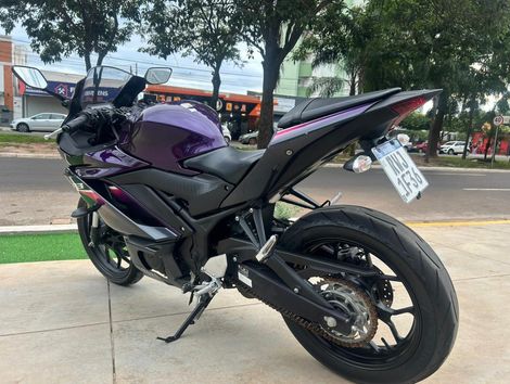 YAMAHA YZF R-3 321/ABS