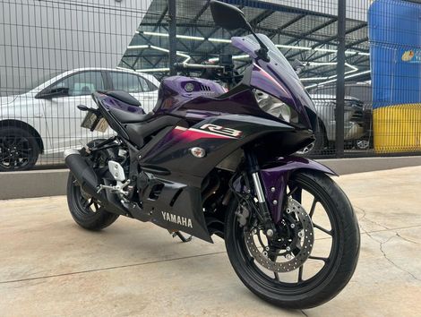 YAMAHA YZF R-3 321/ABS
