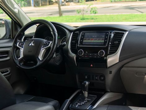 Mitsubishi L200 Triton Sport HPE-S 2.4 CD Dies. Aut