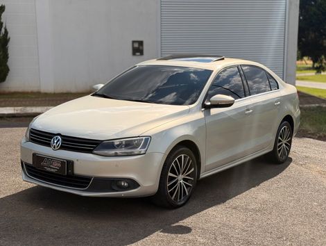 VolksWagen JETTA Highline 2.0 TSI 16V 4p Tiptronic