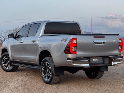 Toyota Hilux CD SRX 4x4 2.8 TDI 16V Diesel Aut.