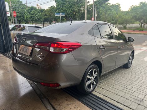 Toyota YARIS XS Sedan 1.5 Flex 16V 4p Aut.