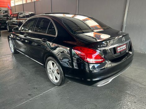Mercedes C-250 Avantgarde 2.0 TB 211cv Aut.