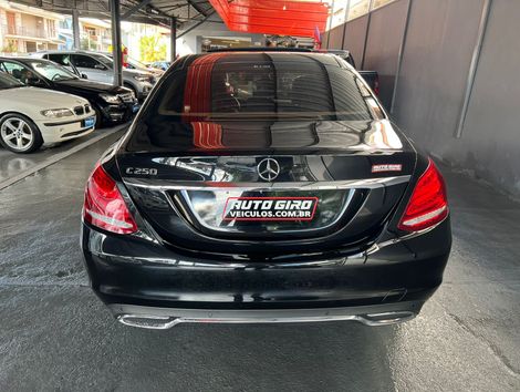 Mercedes C-250 Avantgarde 2.0 TB 211cv Aut.