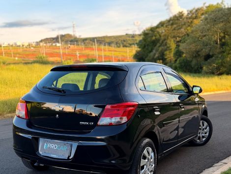 Chevrolet ONIX HATCH LT 1.0 8V FlexPower 5p Mec.