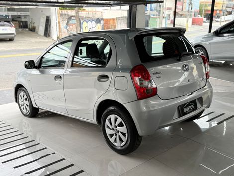 Toyota ETIOS 1.3 Flex 16V 5p Mec.