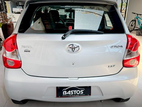 Toyota ETIOS 1.3 Flex 16V 5p Mec.