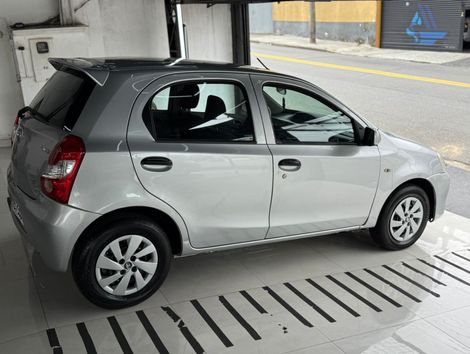 Toyota ETIOS 1.3 Flex 16V 5p Mec.