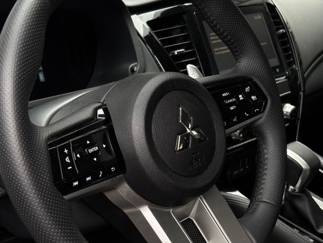 Mitsubishi Pajero Sport Legend 2.4 4x4 Diesel Aut.