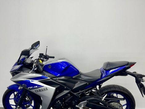 YAMAHA YZF R-3 321/ABS