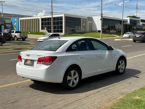Chevrolet CRUZE LT 1.8 16V FlexPower 4p Aut.