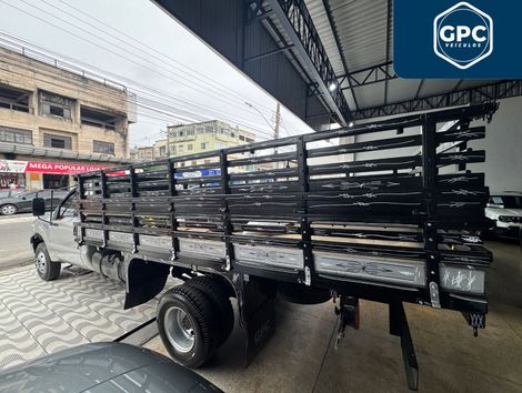 FORD F-4000 TURBO CUMMINS 2p (diesel)